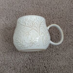 Embossed Floral Ceramic Mug in Cream